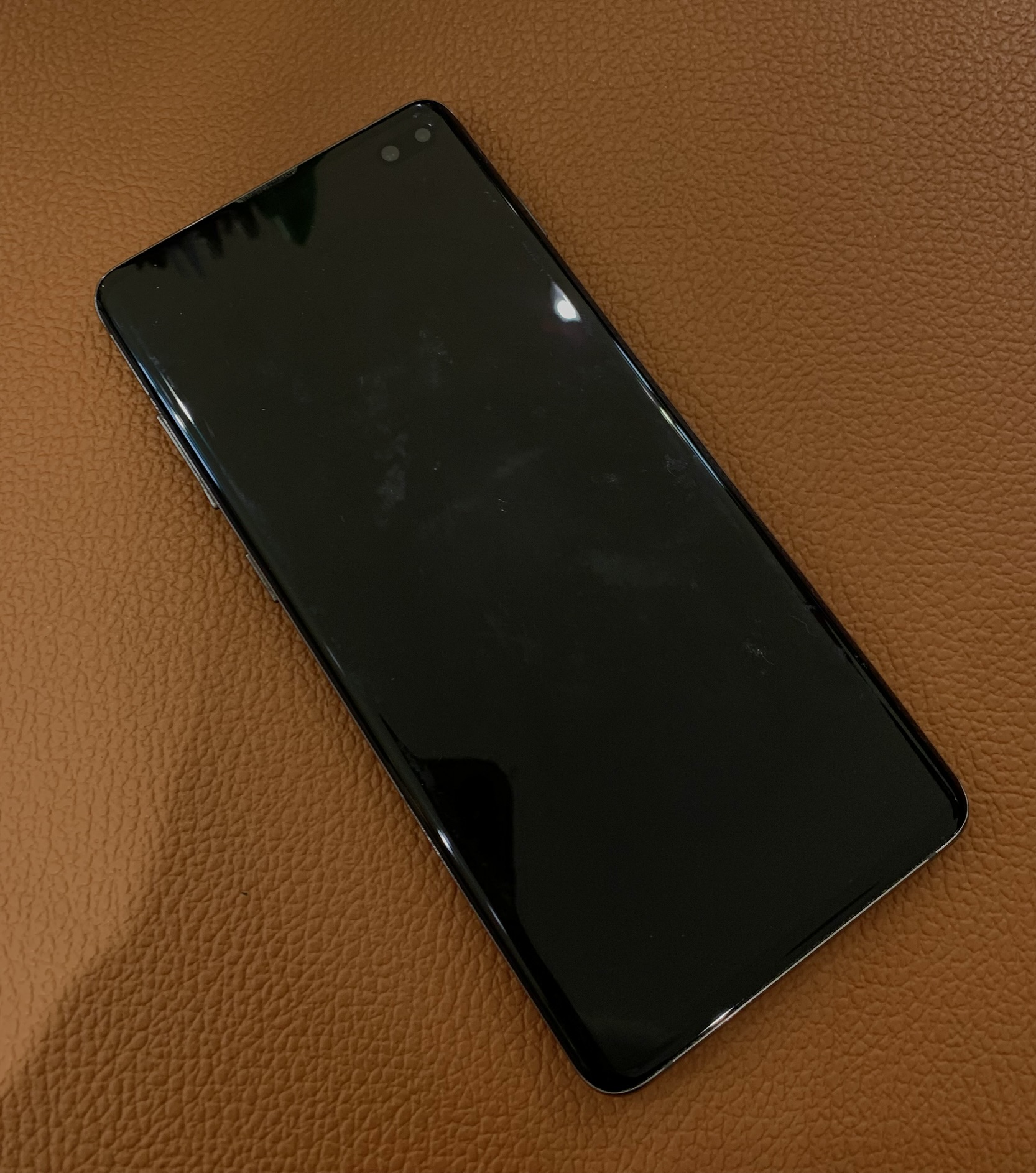 Galaxy S10＋（ギャラクシー）バッテリー交換修理を承りました！